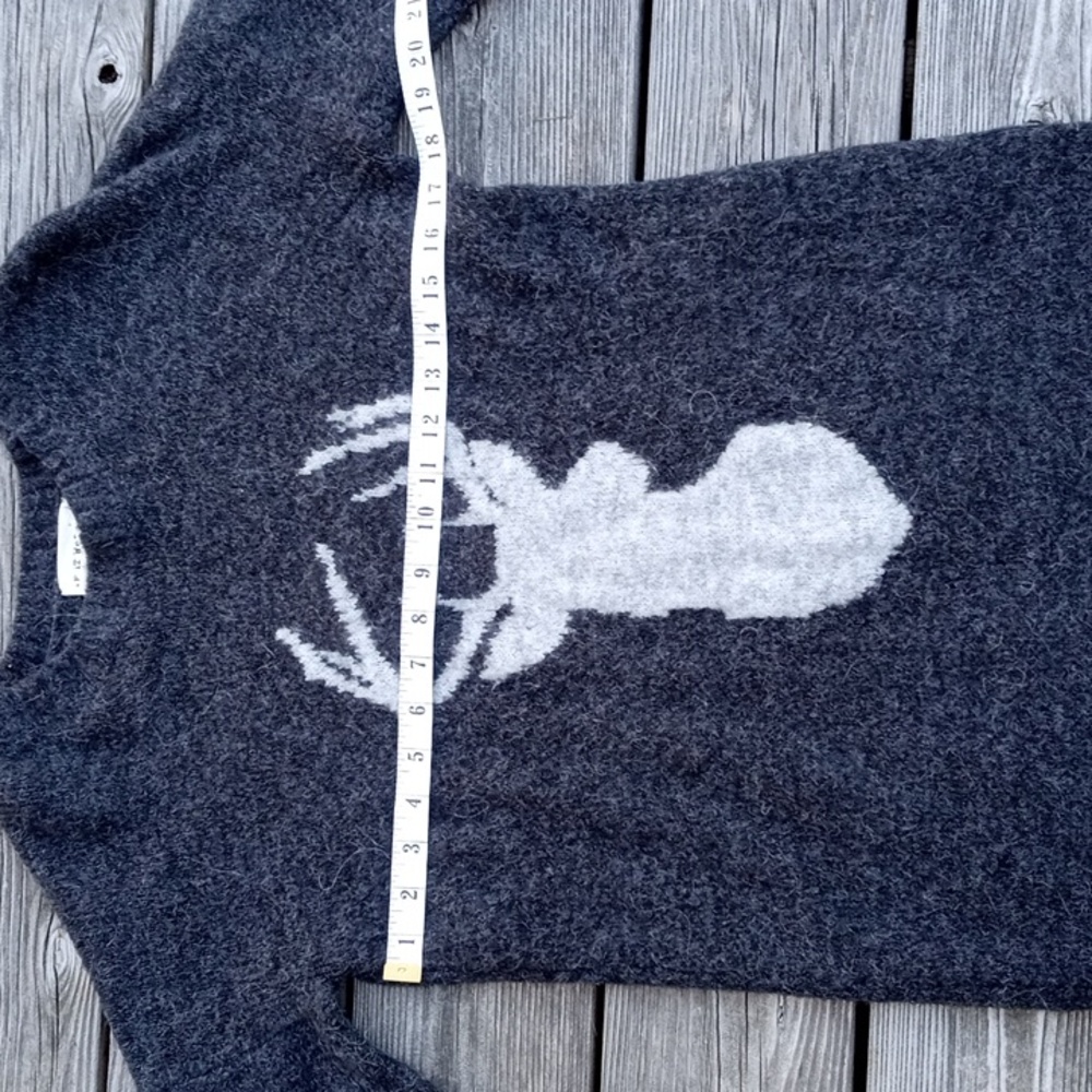 Women's Gray Alpaca Sweater with Deer Design - Picture 13 of 13